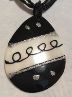 Black and White MOP Pendant Necklace
